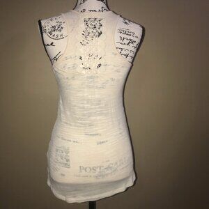 Heathered cream in color women’s tank 3